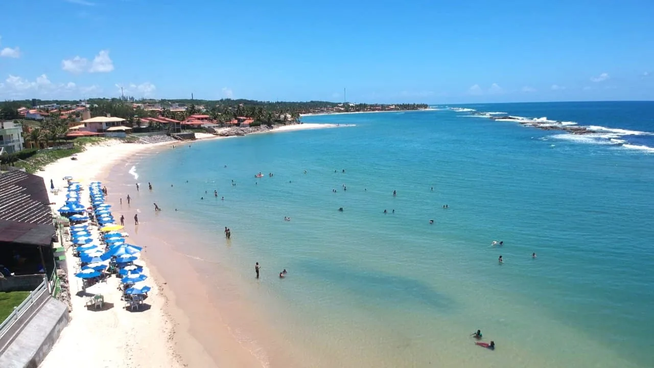Limpeza Urbana e Coleta de Lixo Reforçada nas Praias e Lagoas Durante o Veranismo